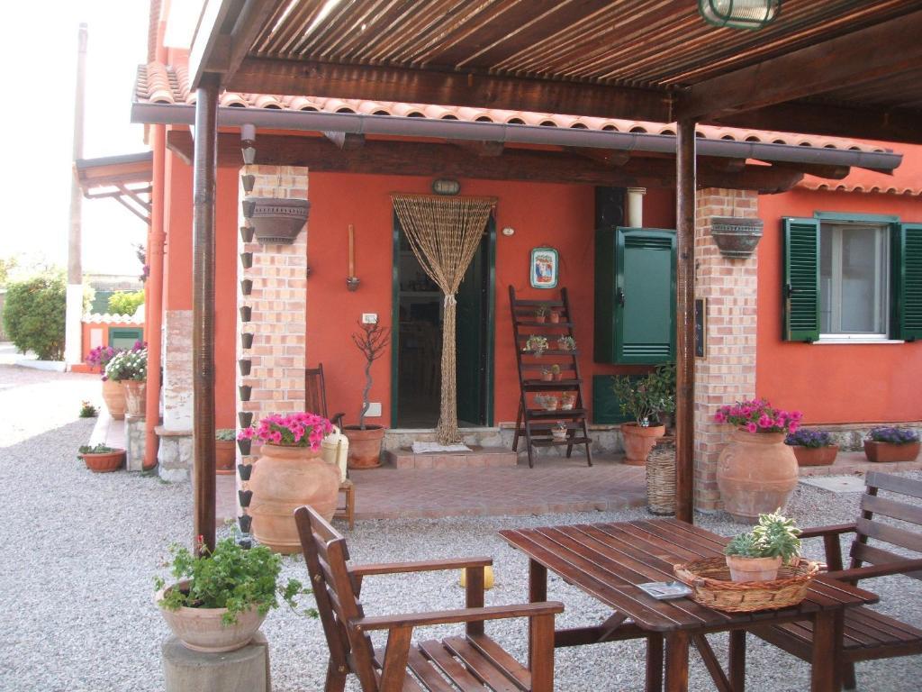 La Locanda Country House Borgo Montenero Luaran gambar